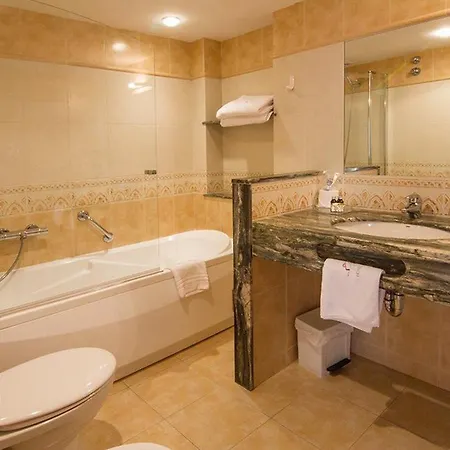 Rosa & Hotel 3*
