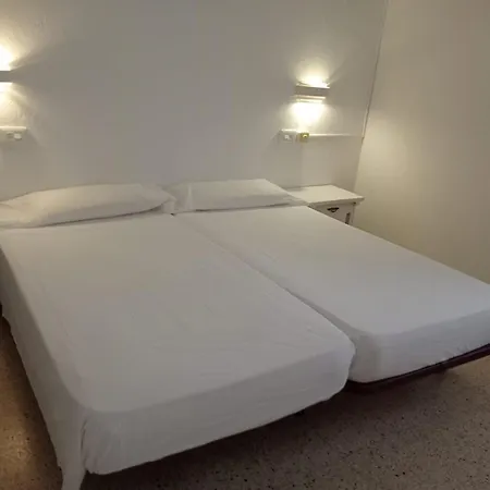 Rosa & 3* بيغور