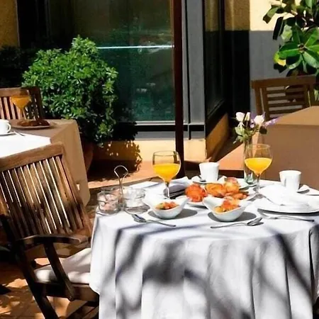 Rosa & فندق بيغور