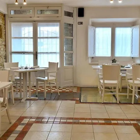 Rosa & 3* بيغور