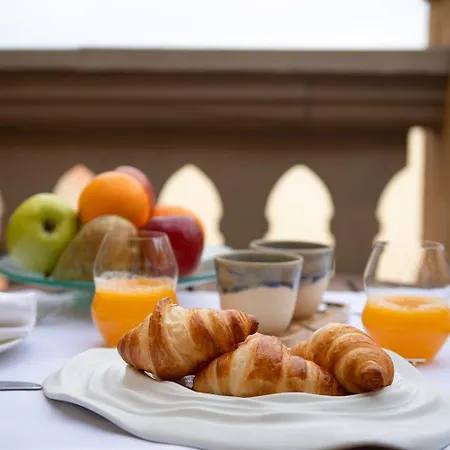 Rosa & 3* بيغور