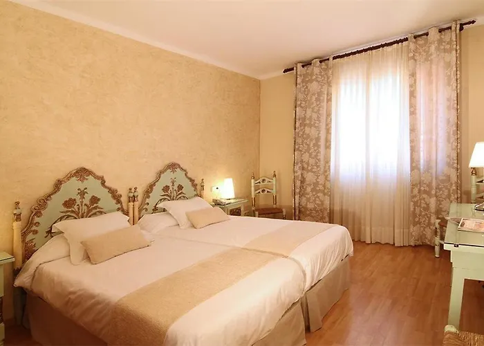Rosa & 3* Begur